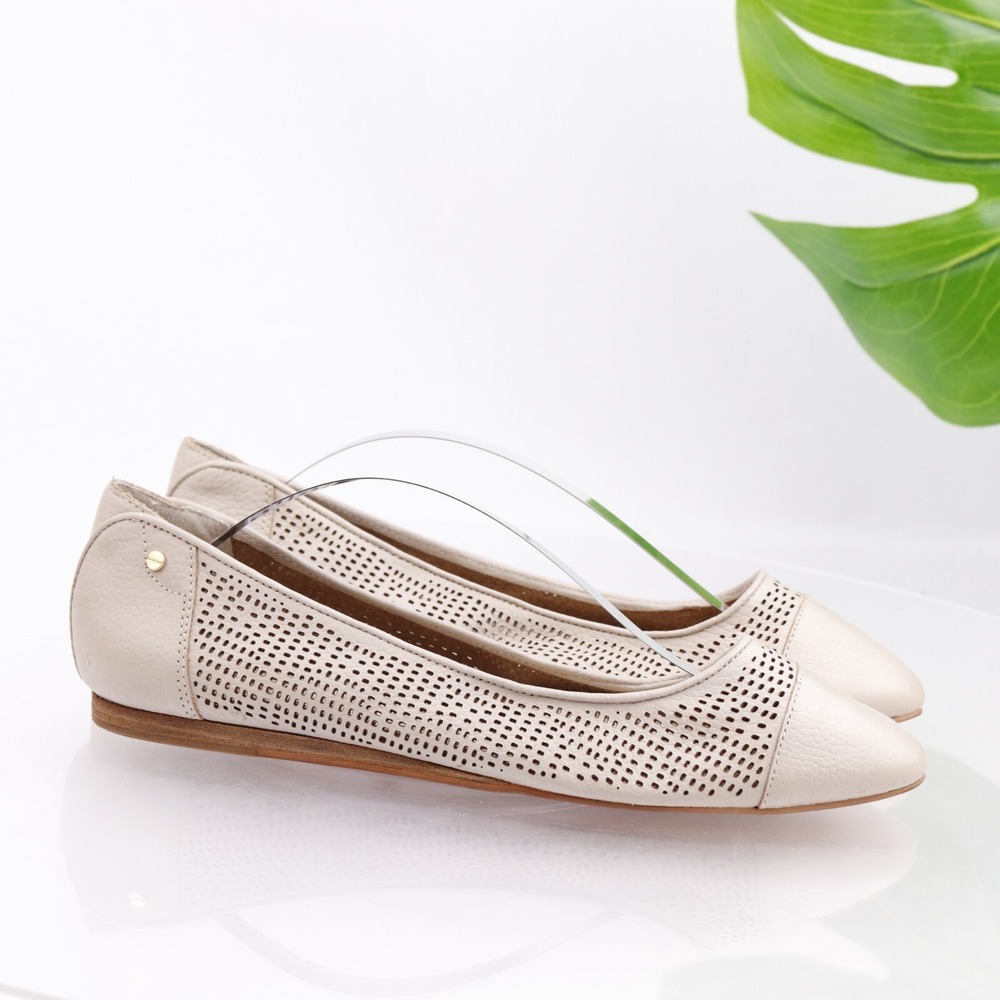 Vince Camuto Lemel Shoes Womens Ballet Flats Size 8.5 Beige Leather Perforated